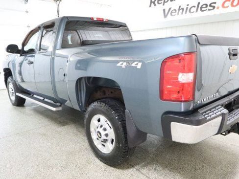 Used 2013 Chevrolet Silverado 2500 LT w/ Interior Plus Package AWD/4WD image 3