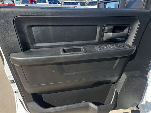 Used 2024 RAM 2500 Tradesman w/ Chrome Appearance Group image 21