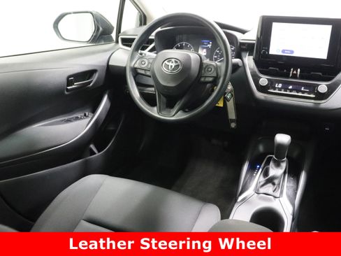 Used 2024 Toyota Corolla LE image 27