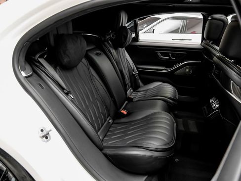 Used 2024 Mercedes-Benz S 63 AMG S w/ Carbon Fiber Exterior Package image 44