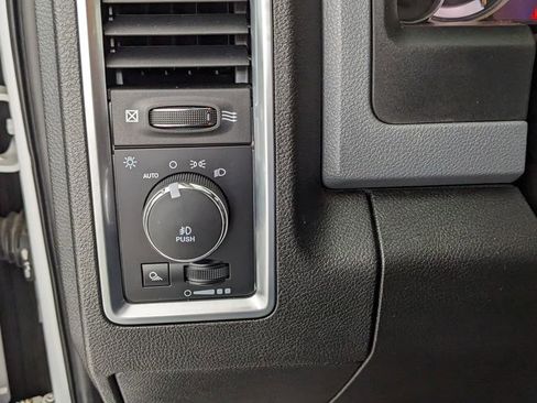 Used 2019 RAM 1500 Classic Warlock image 21