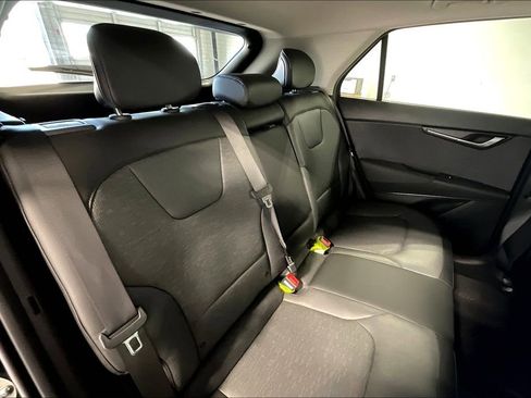 Used 2023 Kia Niro Wave image 35