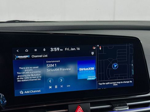 Used 2024 Hyundai Elantra Limited image 19