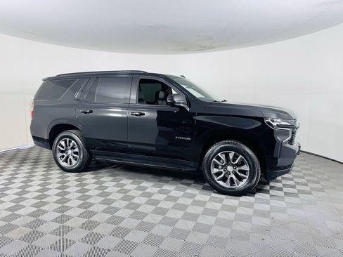 Used 2022 Chevrolet Tahoe LT w/ Luxury Package RWD image 2