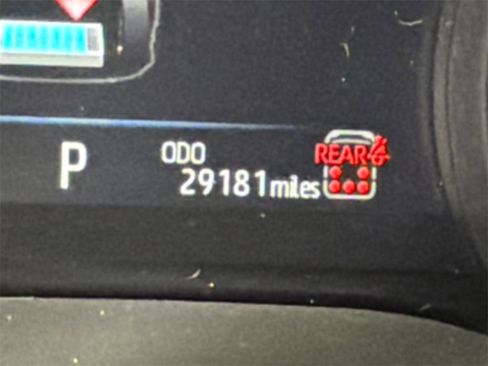 Used 2025 Toyota Sienna XLE image 27