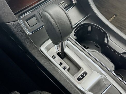 Used 2023 Subaru Ascent Premium w/ Convenience Package image 23