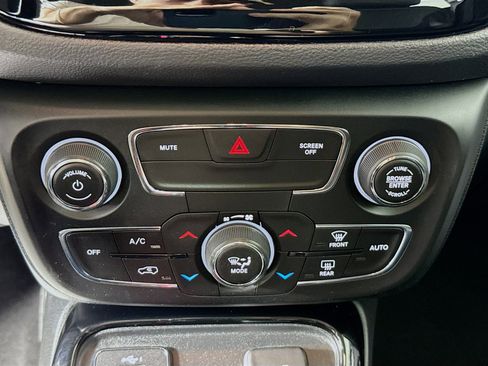 Used 2021 Jeep Compass Latitude image 17