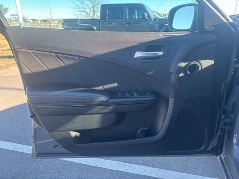 Used 2023 Dodge Charger SXT w/ Blacktop Package image 15