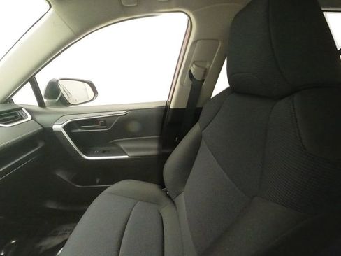 Certified 2022 Toyota RAV4 LE AWD/4WD image 22