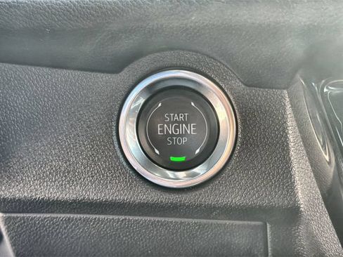 Certified 2026 Chevrolet Traverse LT AWD/4WD image 16