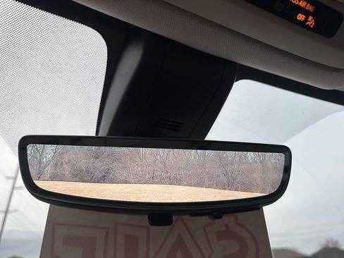 Used 2022 GMC Yukon XL Denali image 33