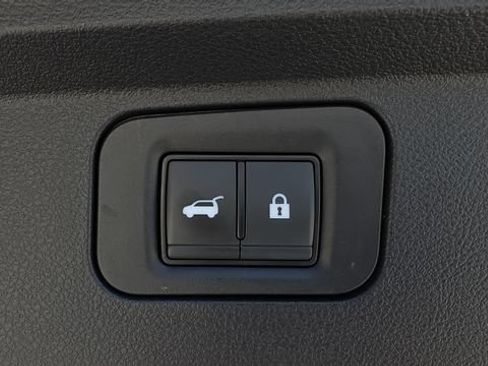 Used 2025 Nissan Armada PRO-4X AWD/4WD image 16