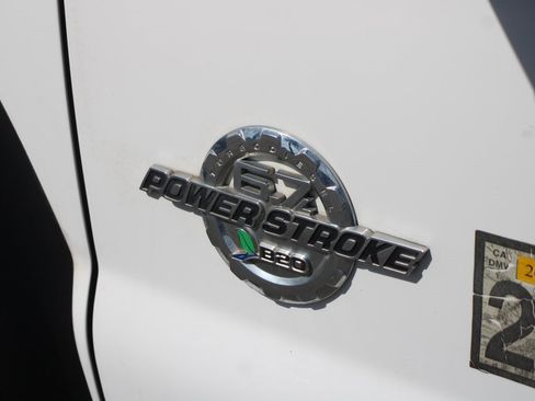 Used 2015 Ford F550 4x4 Crew Cab Super Duty image 44