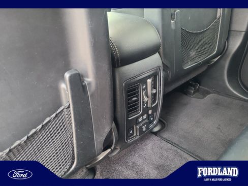 Used 2017 Jeep Grand Cherokee Limited AWD/4WD image 31