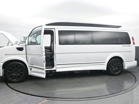 Used 2022 GMC Savana 2500 Explorer Conversion Van image 40