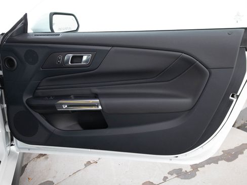 Used 2024 Ford Mustang GT Premium RWD image 9