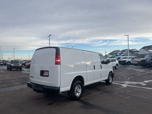 Used 2019 Chevrolet Express 2500 w/ Driver Convenience Package image 7