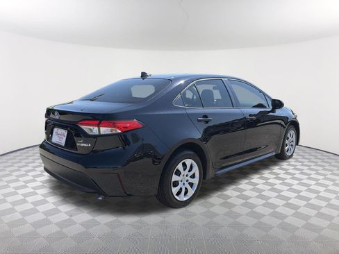 Used 2024 Toyota Corolla LE FWD image 17