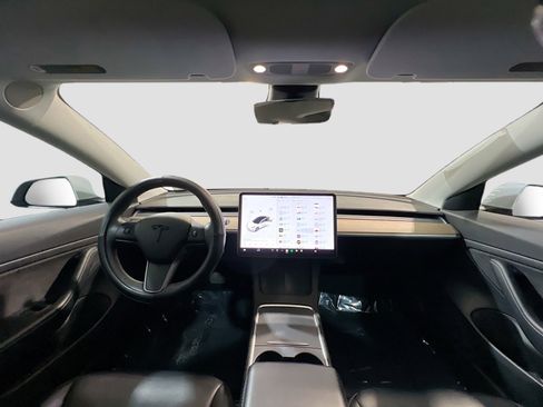 Used 2021 Tesla Model 3 Standard Range Plus image 17