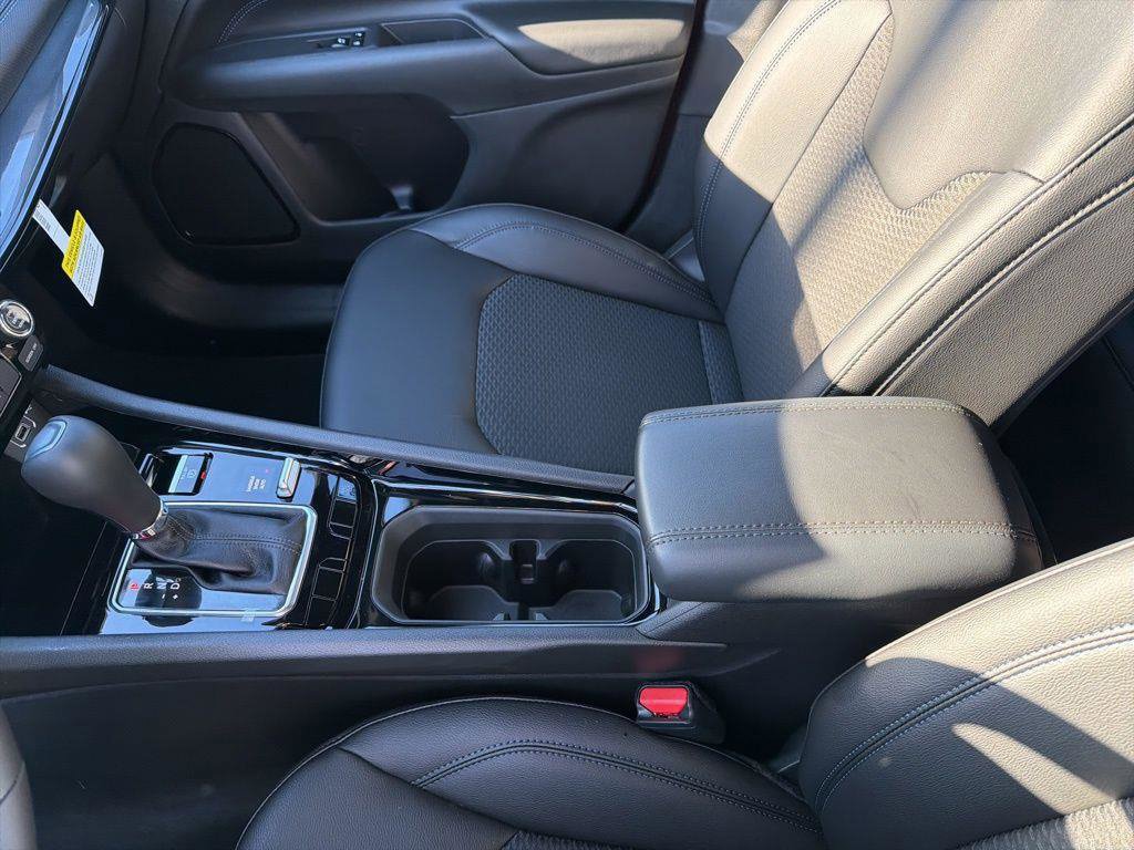 New 2026 Jeep Compass Latitude AWD/4WD image 39