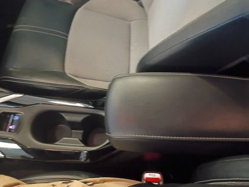Used 2019 Toyota Corolla XSE FWD image 28