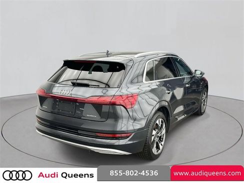 Certified 2021 Audi e-tron Premium image 5