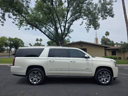Used 2015 GMC Yukon XL Denali w/ Touring Package RWD image 6