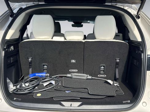 Used 2024 MAZDA CX-90 Plug-In Hybrid w/ Premium Plus AWD/4WD image 11