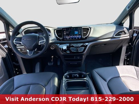 New 2027 Chrysler Pacifica LX FWD image 3