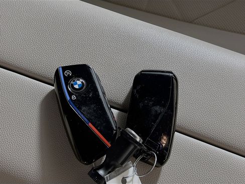 Used 2025 BMW iX M60 AWD/4WD image 37