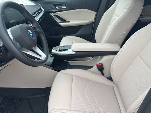 New 2025 BMW X1 xDrive28i w/ Technology Package image 10