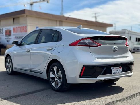 Used 2019 Hyundai Ioniq Electric image 9