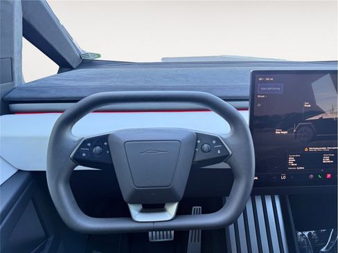Used 2024 Tesla Cybertruck Cyberbeast AWD/4WD image 11