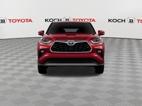 New 2026 Toyota Highlander Platinum image 18