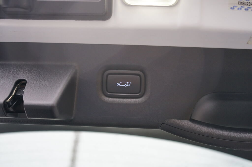 Certified 2023 Hyundai Ioniq 5 Limited AWD/4WD image 12