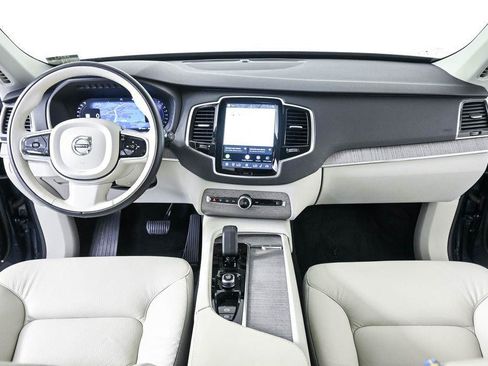 Certified 2024 Volvo XC90 B5 Plus w/ Protection Package Premier AWD/4WD image 19