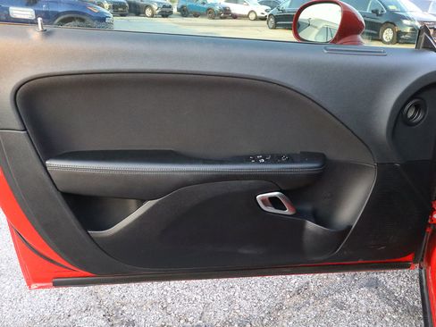 Used 2019 Dodge Challenger SXT image 13