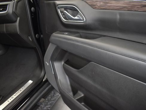 Used 2022 Chevrolet Tahoe Z71 w/ Off-Road Capability Package image 23