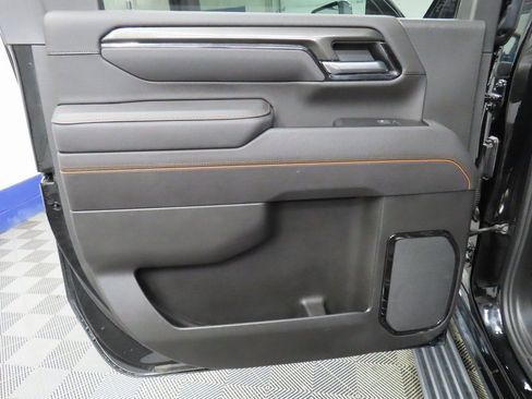 Used 2025 GMC Sierra 3500 AT4 w/ AT4 Premium Plus Package image 76