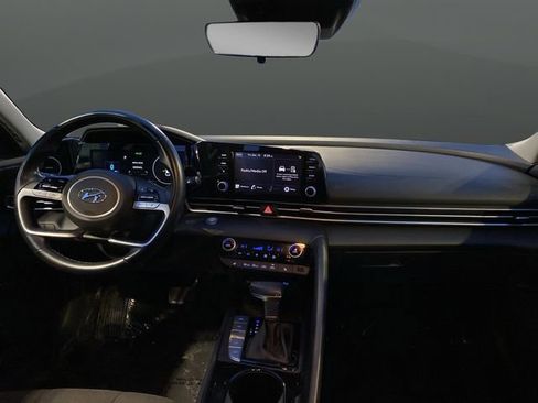 Used 2021 Hyundai Elantra SEL w/ Convenience Package image 5