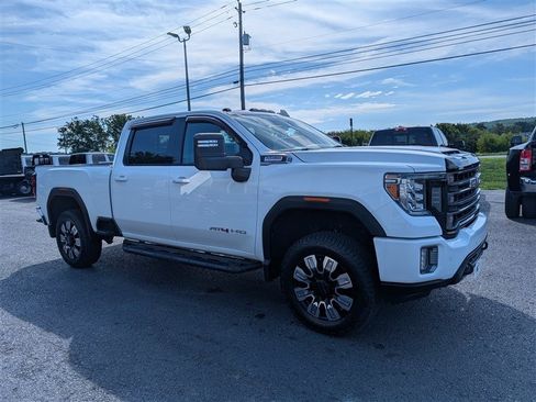 Used 2020 GMC Sierra 2500 AT4 w/ AT4 Premium Package AWD/4WD image 9