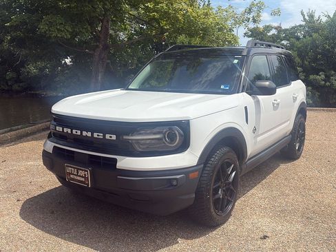 Used 2022 Ford Bronco Sport Outer Banks w/ Tech Package AWD/4WD image 11