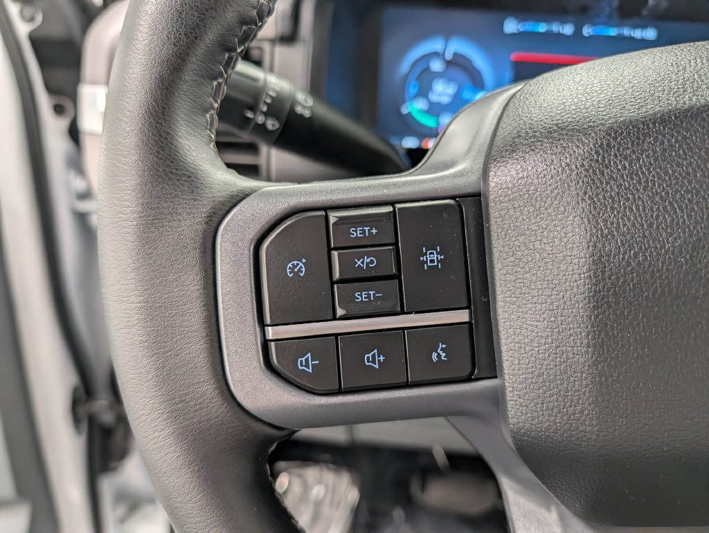 Used 2025 Ford F150 Lightning XLT AWD/4WD image 19