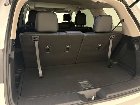 New 2026 Honda Pilot Touring image 11