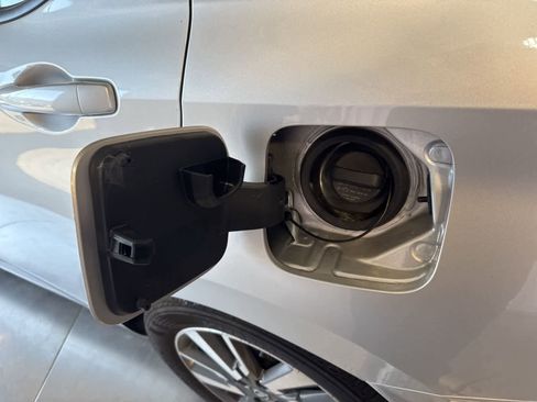 Used 2025 Nissan Versa SV w/ Trunk Package image 12