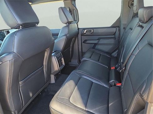 New 2025 Ford Bronco Outer Banks image 9