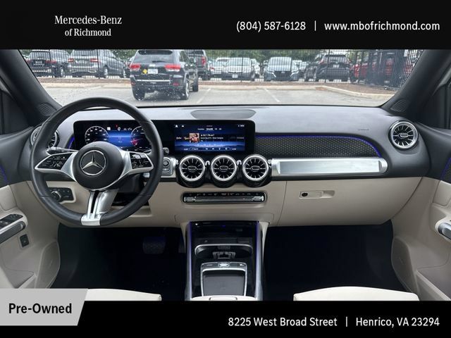 Used 2025 Mercedes-Benz GLB 250 4MATIC image 17