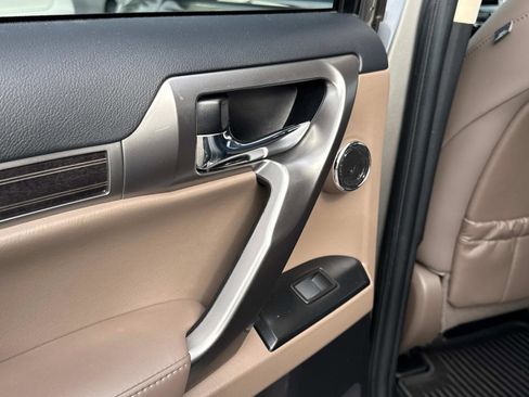 Certified 2023 Lexus GX 460 Premium image 14