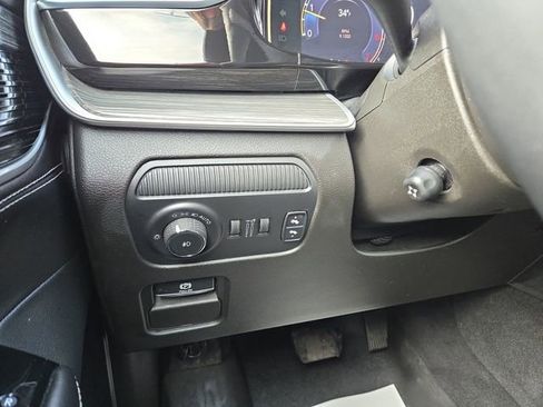 Used 2022 Jeep Wagoneer Series III w/ Flexible Seating Group image 26