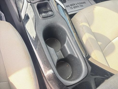 Used 2021 Toyota Corolla LE FWD image 33